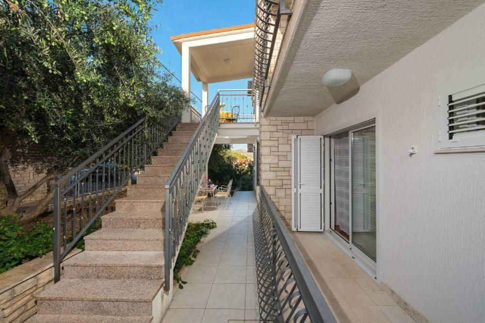 Residence Villa Irena Apartments Trogir Exterior foto