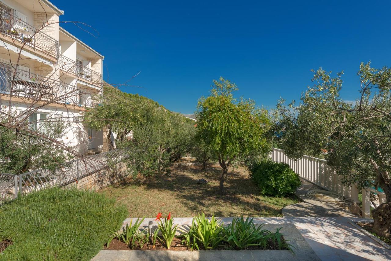 Residence Villa Irena Apartments Trogir Exterior foto